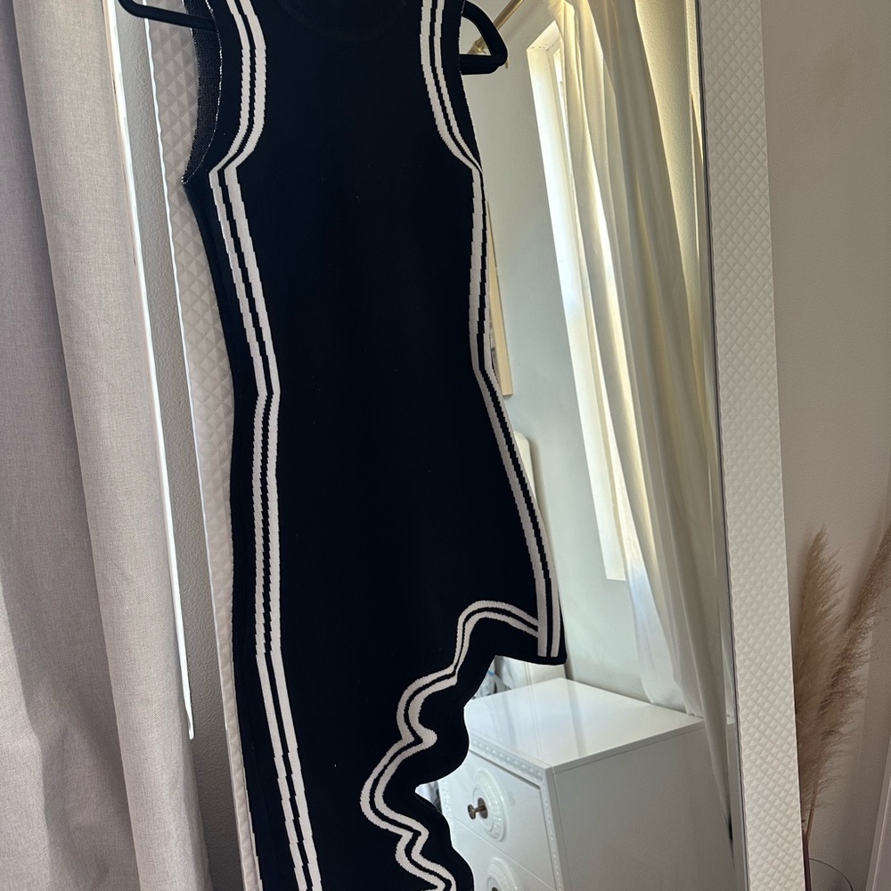 Commense Black and White Asymmetrical Dress
